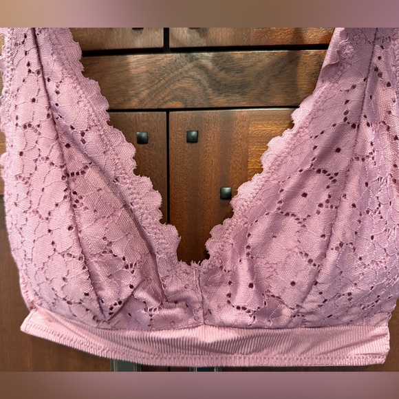 Jessica Simpson NWT Sz S 2Pk Multicolor Floral & Purple Lace Bralettes (I051) - Picture 4 of 7